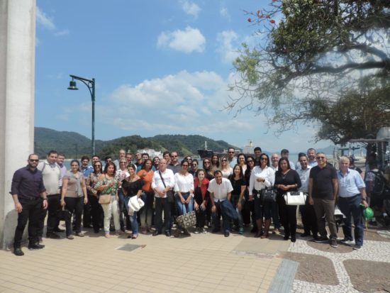 Argo Seguros leva corretores para visitar o porto de Santos