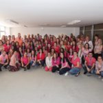 Colaboradores da Previsul Seguradora vestem a camisa e apoiam o Outubro Rosa