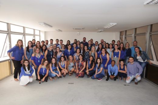 Colaboradores da Previsul Seguradora vestem a camisa e apoiam o Novembro Azul