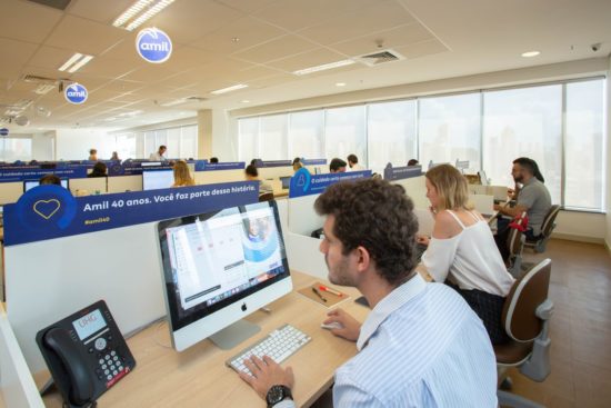 Amil recebe certificação internacional por adotar melhores práticas em gestão de pessoas