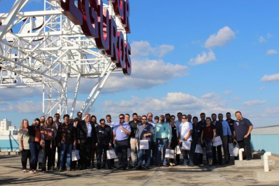 Corretores de São Paulo visitam a sede da Sancor Seguros em Maringá