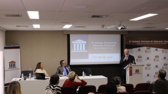 ANSP discute impactos da educação financeira e de seguros
