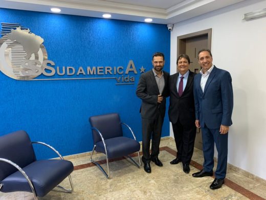 ANM discute medidas para difundir microsseguros