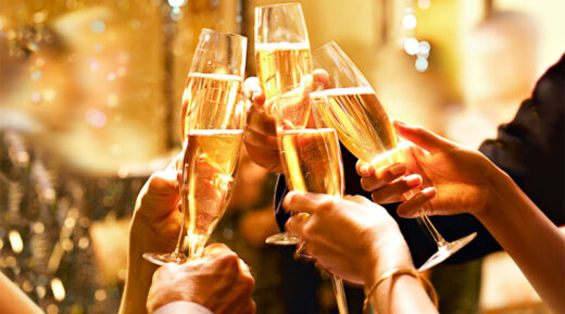 Escola de Negócios e Seguros comemora 49 anos!