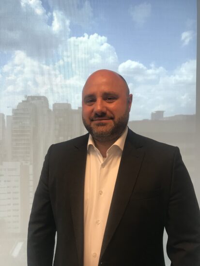 Berkley incorpora a proteção Ambiental entre outros