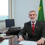 Corretores veteranos contam como estão se adaptando à pandemia e às inovações tecnológicas