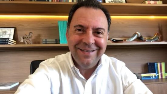 Direto & Reto com Camillo quer ouvir corretor de seguros sobre mudanças no mercado