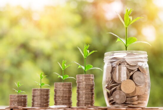 Seguros e previdência alcançam R$ 90 bilhões em aportes e prêmios