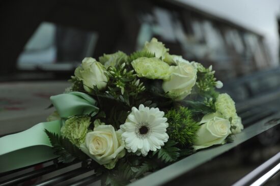 Assistência funeral pode ajudar a amenizar o desafio do luto