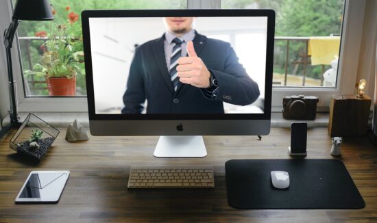 SEGFLIX realiza transmissão com executivos da Argo Seguros