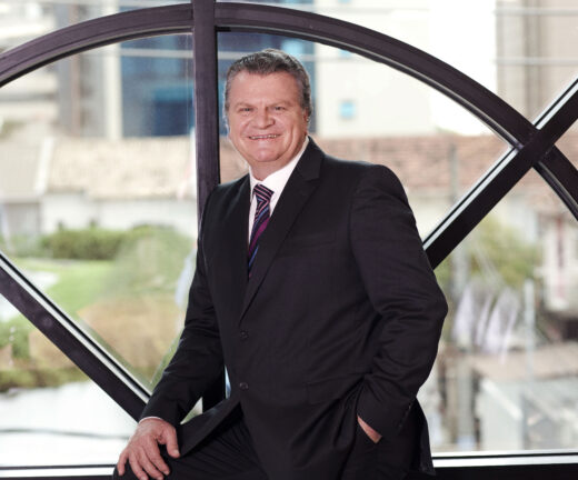 Presidente da Tokio participa de debate da Escola de Negócios e Seguros