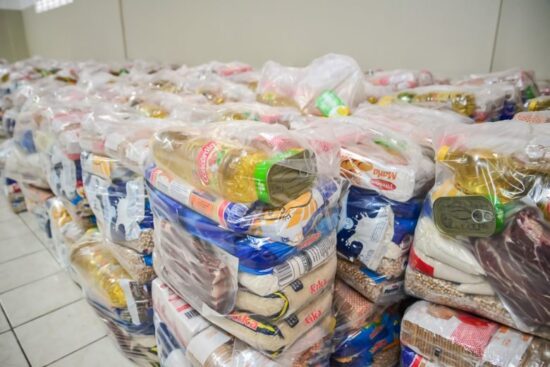 IRB Brasil RE e Projeto “Sem Barreiras” entregam 1,5 tonelada de alimentos