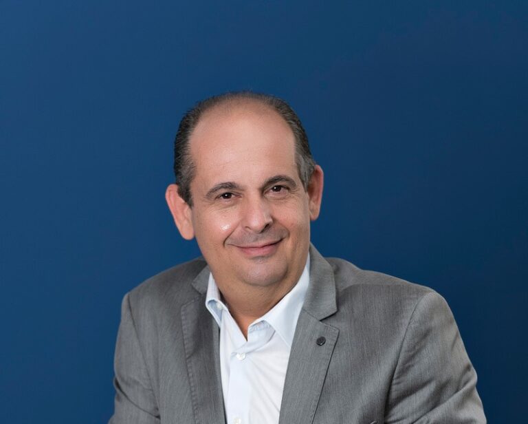 Torneio de manobras de motoristas de caminhão tem apoio da CEABS Serviços