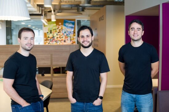 Azos levanta R? 30 milhões em extensão de rodada series A