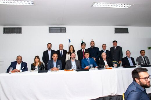 CVG-RJ presta homenagem ao presidente da CNseg, Dyogo Oliveira