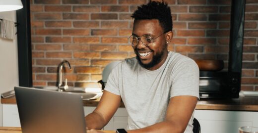 Insurtech Amar Assist abre vagas em diversas áreas