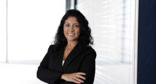 CCS-RJ homenageia Livia Prata “Mulher de Seguro do Ano”