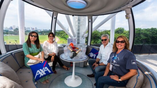 AXA no Brasil leva 440 colaboradores para passeio na Roda Rico