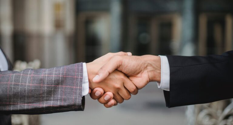 Alfa Seguros e Mondial Assistance firmam parceria