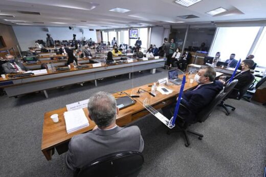 Senado desarquiva projeto que muda regulamentação do mercado de seguros