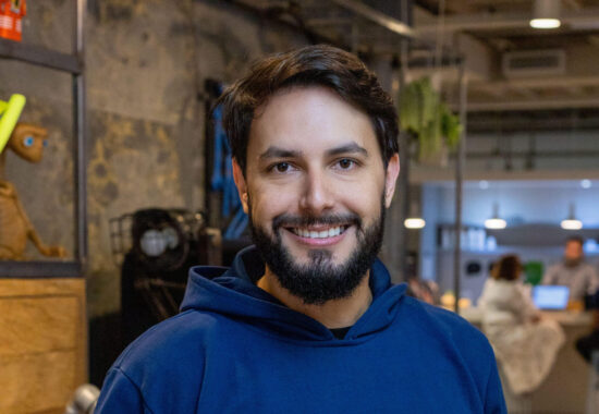 Transformação digital é questão de sobrevivência para negócios em manufatura