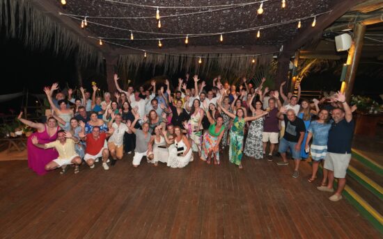 Campanha “Vou com a Zurich” leva corretores para Fernando de Noronha