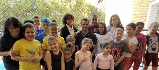 Bruno Fratus visita Associação Beneficente da Allianz Seguros