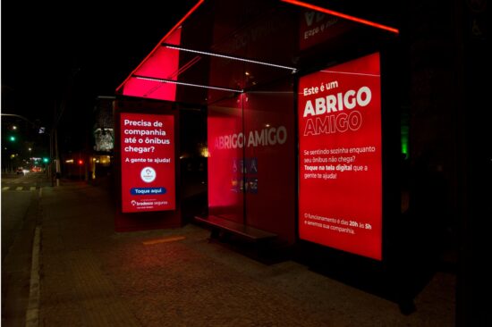 Pontos de ônibus ‘Abrigo Amigo’ patrocinados pela Bradesco estão em operação