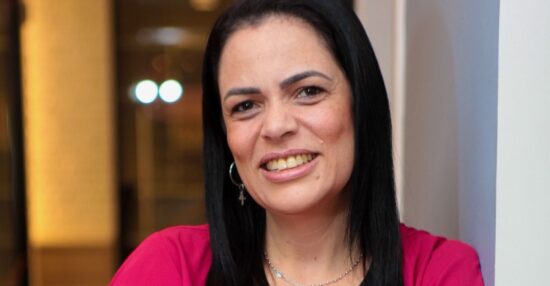 Akad apresenta Mariana Vale como nova gerente de Seguro Garantia