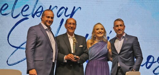 Festa marca 50 anos da Sabemi em Porto Alegre