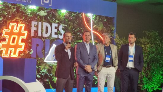 FIDES 2023 iniciou neste domingo com coquetel animado pela Beija Flor