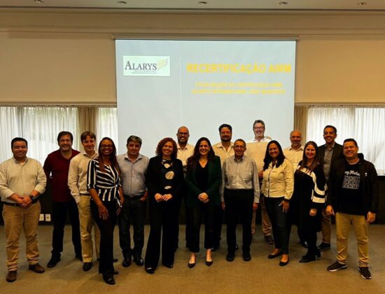 Executivos do mercado de seguros participaram nesta terça-feira da Recertificação Alarys – Risk Manager.