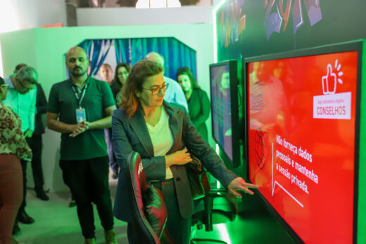 Exposição interativa no Museu Catavento alerta população sobre os riscos no mundo digital