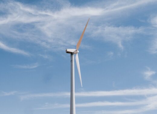 COP 28 define compromisso de triplicar as fontes renováveis