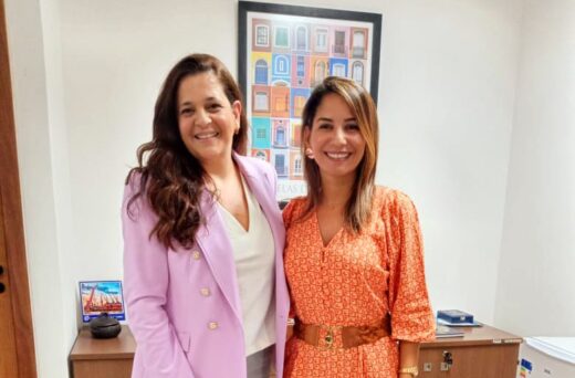 Simone Ramos, Superintendente de Portos & Logística foi recebida pela Dra. Flavia Takafashi