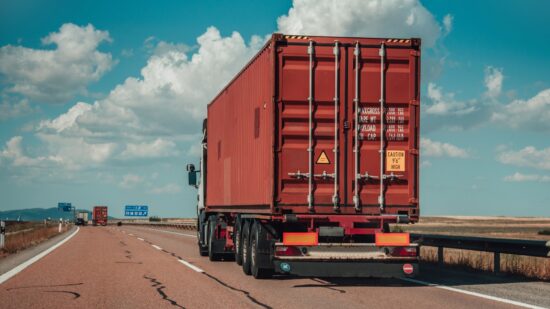 Volume de fretes do agro cresce e impulsiona procura por tecnologias que impedem o roubo de cargas