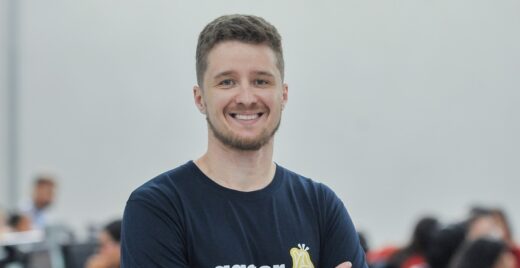 Agger fortalece parceria com corretores