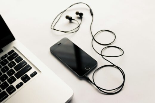 Idealizado pela MAG, podcast “Zona Segura” inicia temporada