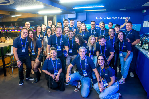 Allianz Seguros premia corretores com show do Jota Quest