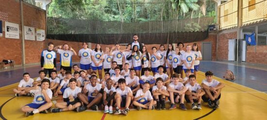 Fundação Tênis inicia atividades em Joinville