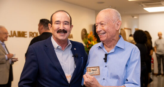 CAPEMISA realiza ação especial para homenagear seus  Clientes