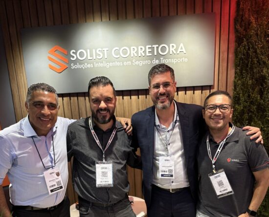 SOLIST atrai visitantes em estande na Fenatran