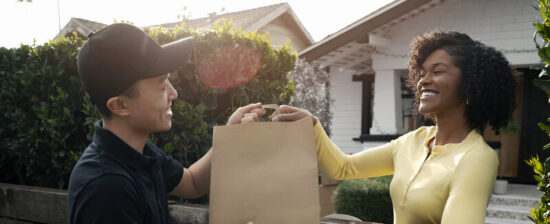 Conheça o seguro empresarial com cobertura de “Delivery”