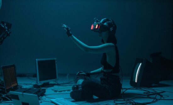 Relatório Coursera: matrículas em cursos de IA crescem 866% ao ano