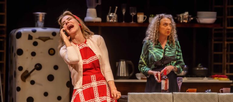 “Duas Irmãs & Um Casamento” estreia em São Paulo no Teatro FAAP