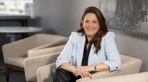 O que define as habilidades e o conhecimento mais valorizados no mercado de trabalho?