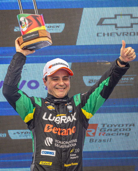 Tokio Marine renova parceria com Felipe Massa