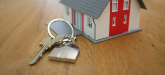 Fiança Locatícia registra R$ 1,9 bilhão em 12 meses