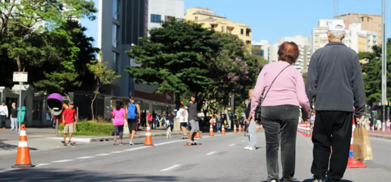 O recado silencioso do público 60+ ao setor financeiro