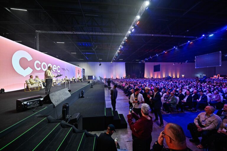 Conec 2025: inovação e pluralidade marcam a noite de abertura em SP